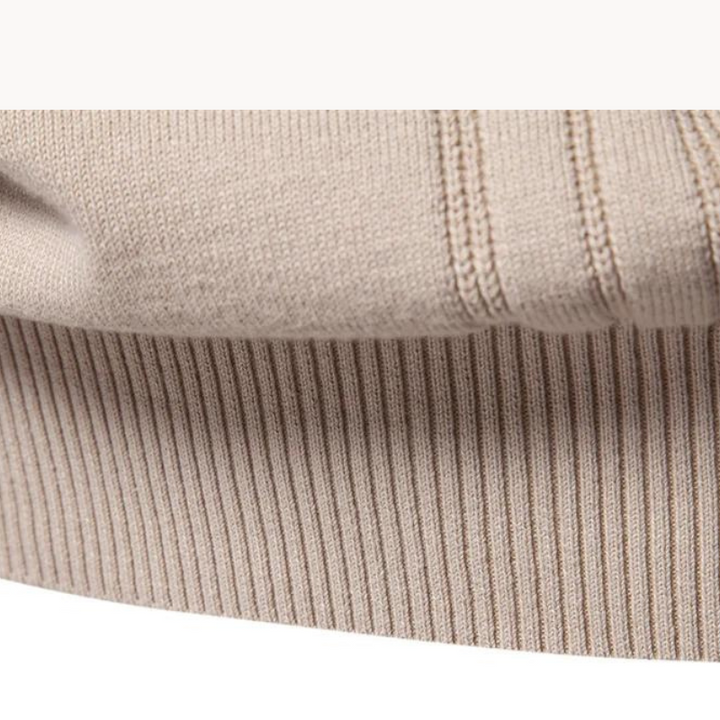 Rylan | Stylish men's sweater with checkered design